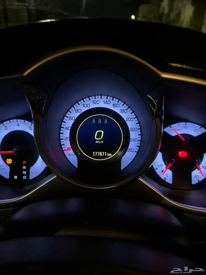 كاديلاك srx4 2011 1