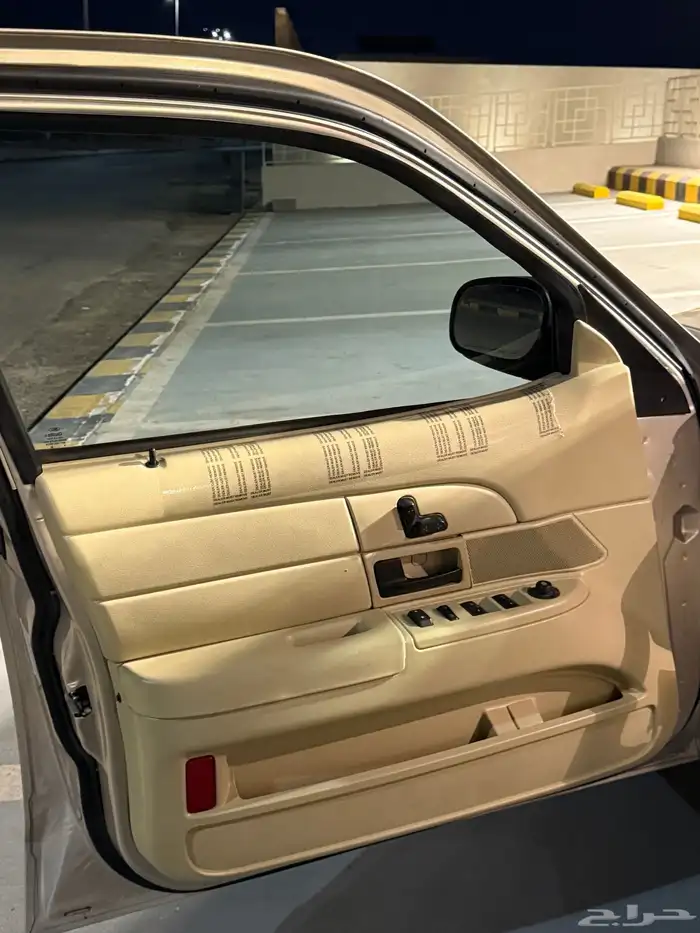 فورد فكتوريا بوليسي 2011 ( مخزن ) 11