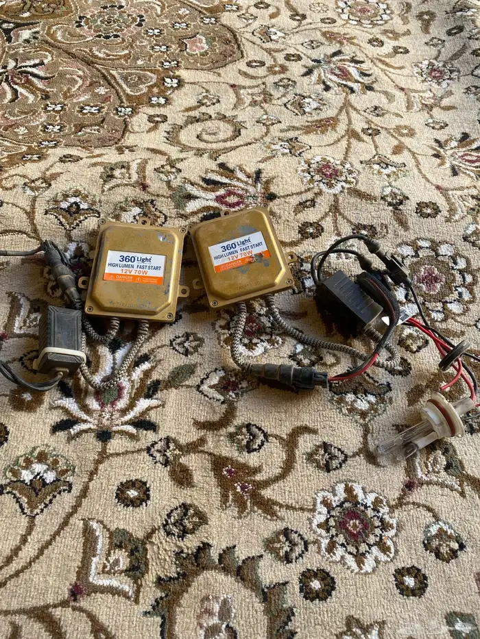 اغراض فورد ماركيز 2002 للبيع 0