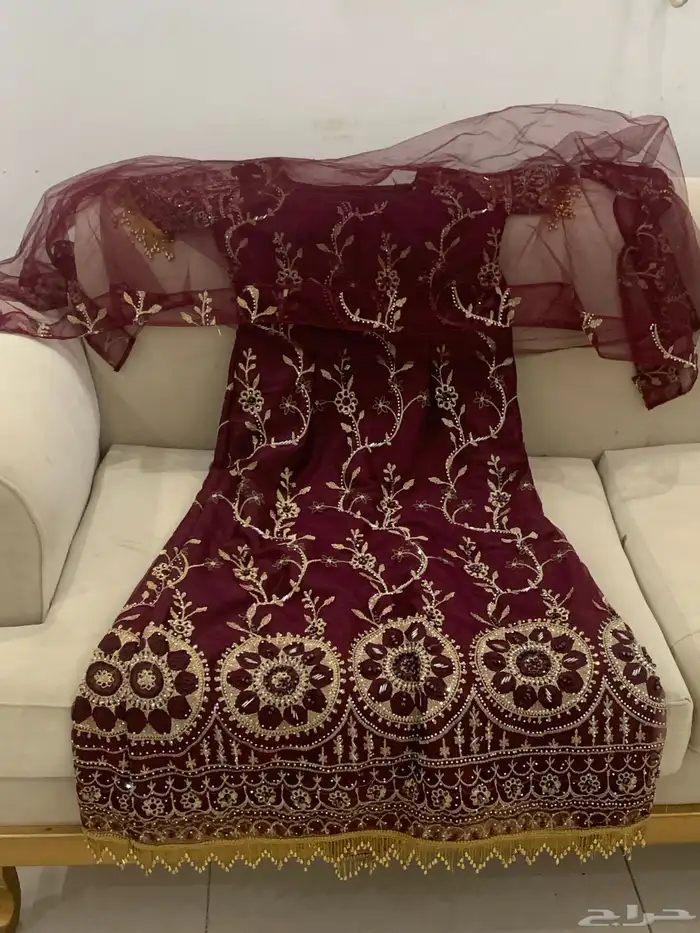 فستانين واحد ميل وشال والثاني ثوب عادي مع شال 3