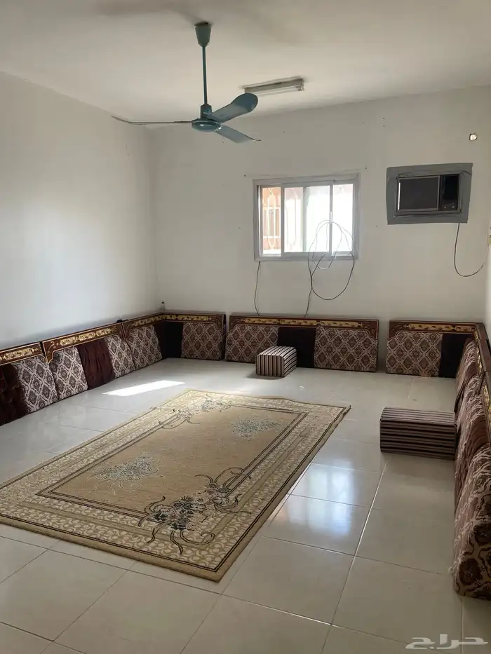 كنب مع فرن مع غرفه نوم كامله 450 ريال 4