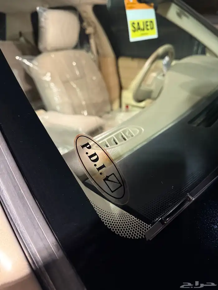 فورد فكتوريا بوليسي 2011 ( مخزن ) 14