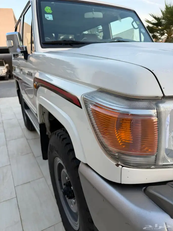 ربع تويوتا 2016 بريمي فل كامل ونش 12