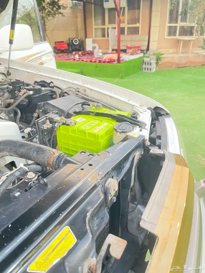 تيوتا لاند كروزرز. Vxr. 2004 قير عادي 17