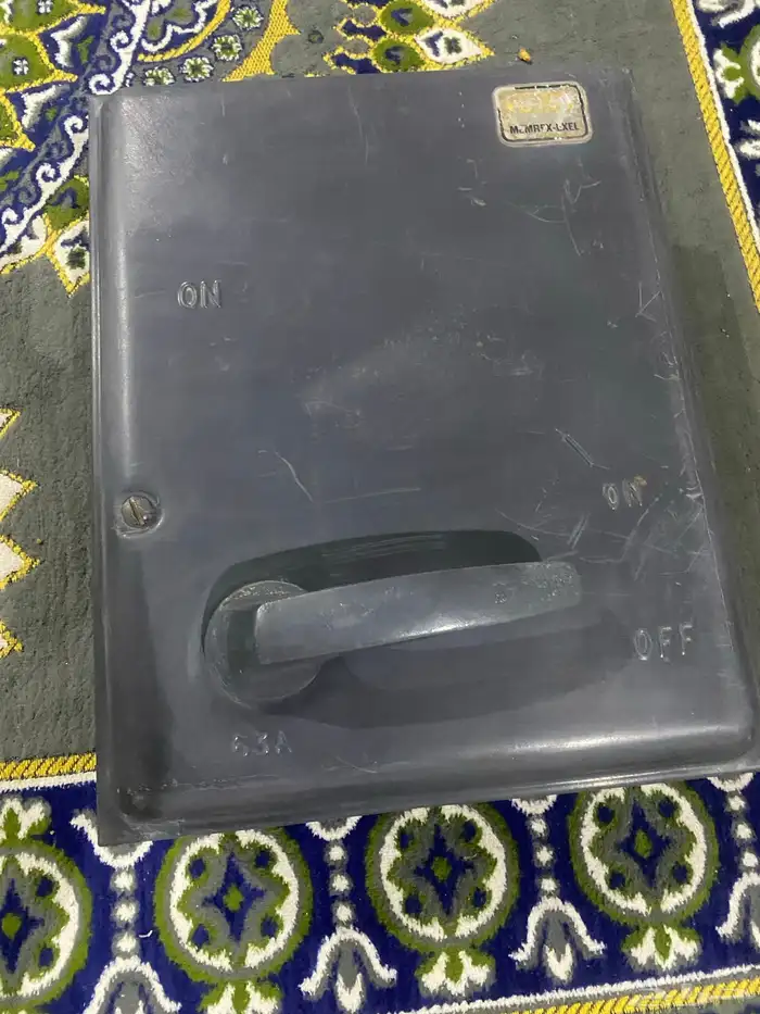 قواطع كهرباء 1