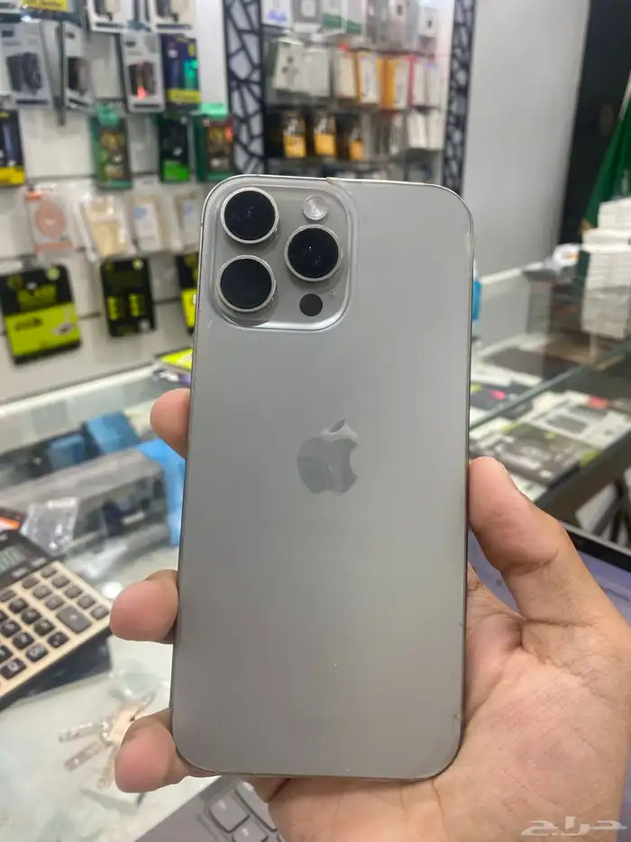 ايفون 16 pro max 3