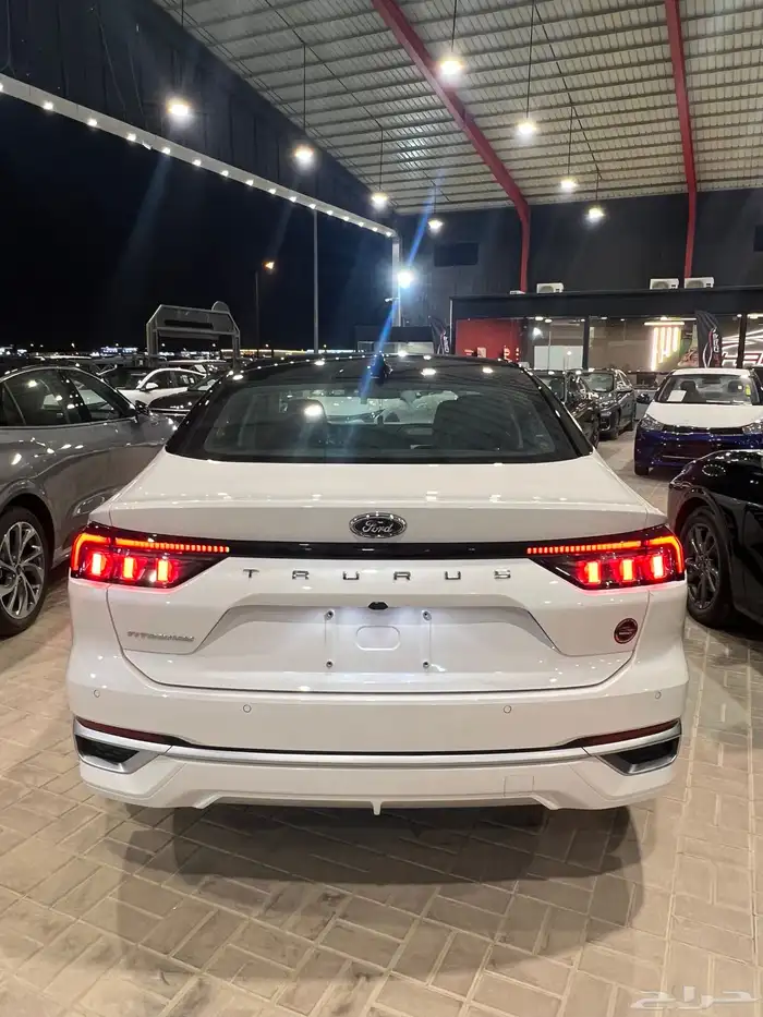 فورد تورس تيتانيوم 2026 3