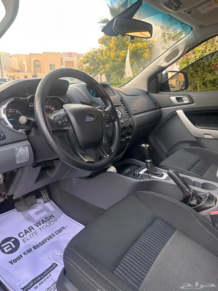 للبيع فورد رينجر 2016ديزل قير اتومتيك المكينه الكبيرة 9