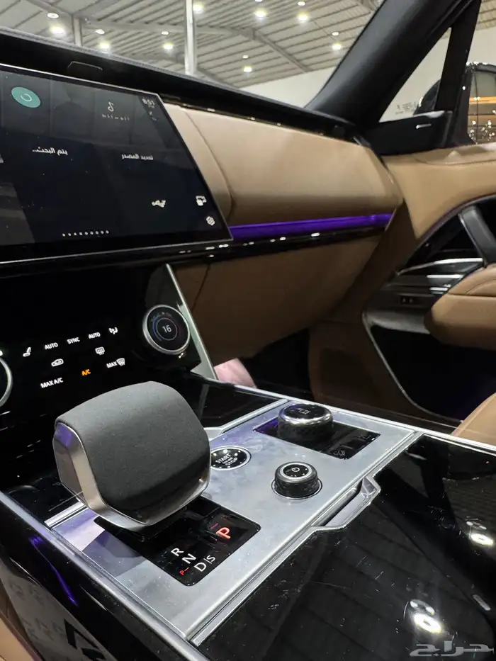 رنج روفر V6 -HSE موديل 2023 وارد الناغي 16