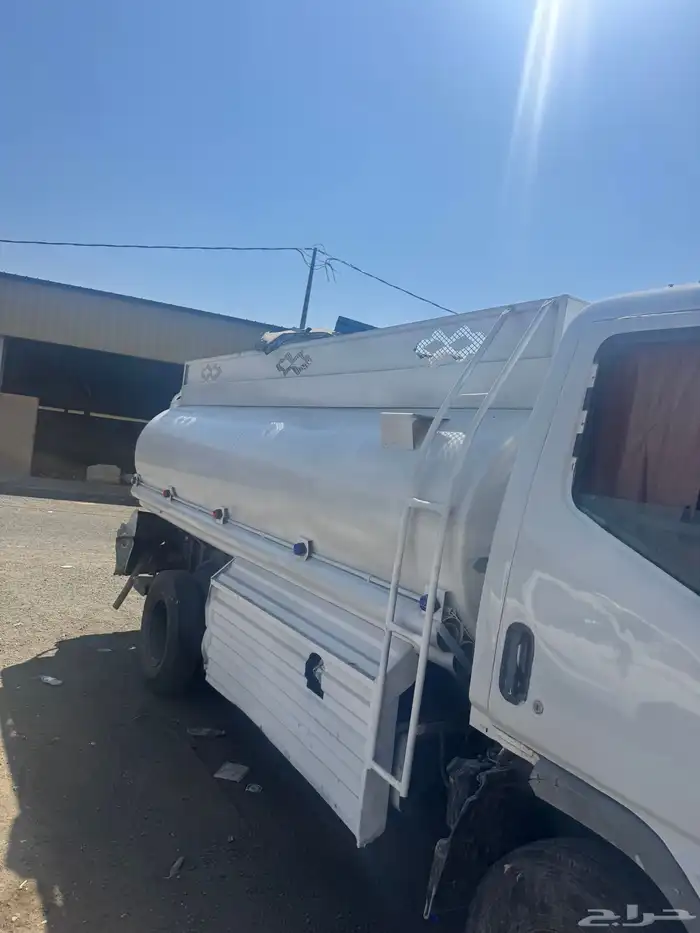 اعرض لكم دينا ميتسوبيشي 2002 وايت 1