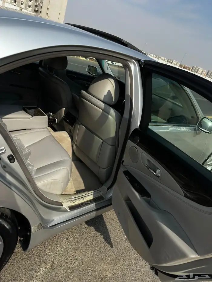 لكزس LS 460 11