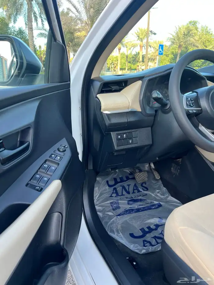 تويوتا يارس موديل 2023 نظيف 25
