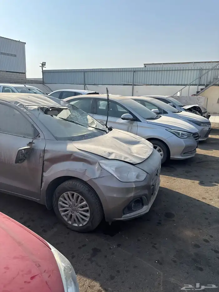 سيارات مصدومه 13