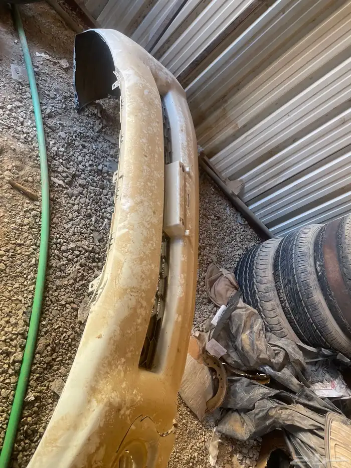 صدام امامي هايلكس به كسور بسيطه 1