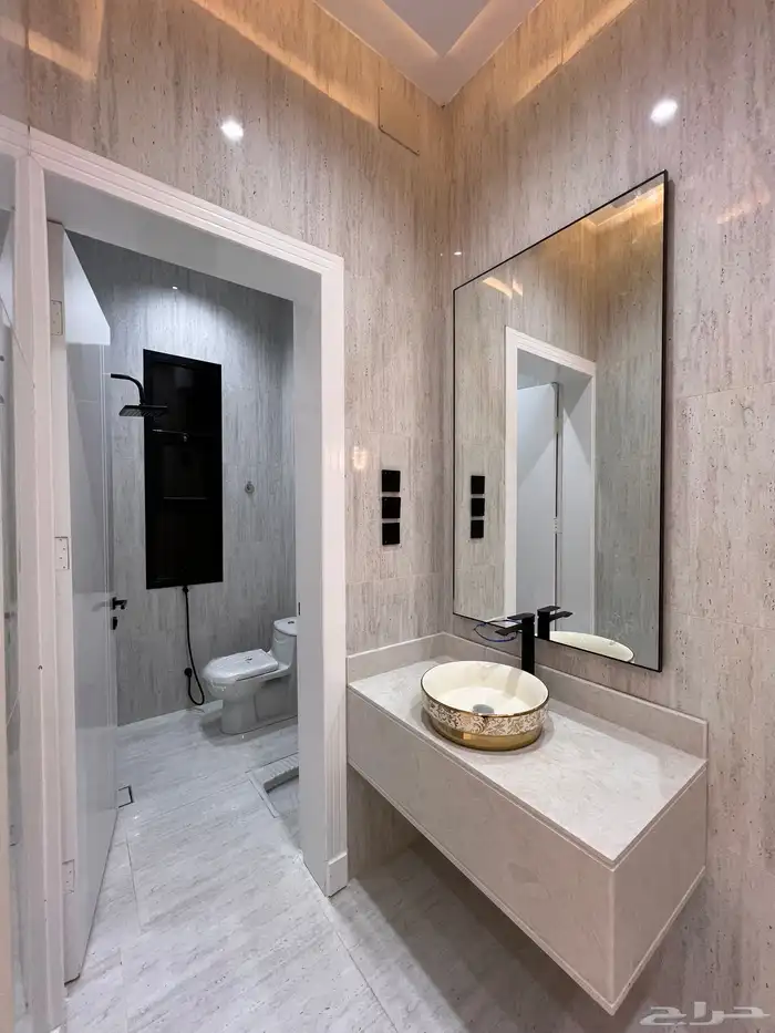 خلف مستشفى الألماني خميس مشيط ادوار ارضيه من 6 غرف 16