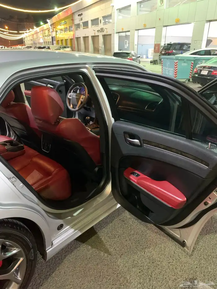 كرايسلر 2012 6.4 26