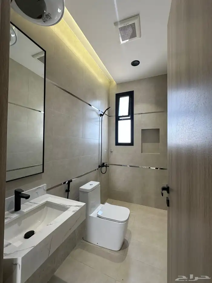 للبيع روف بتشطيب راقى جدا احد رفيده 27