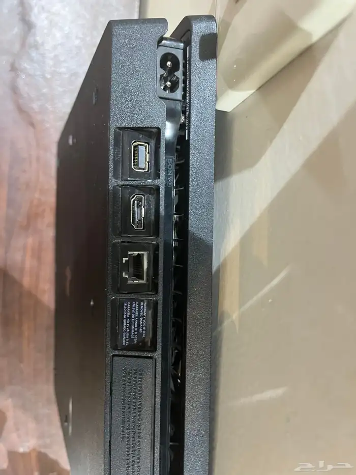 بلايستيشن 4  سليم مع الأسلاك بس بدون يد نظيف 3