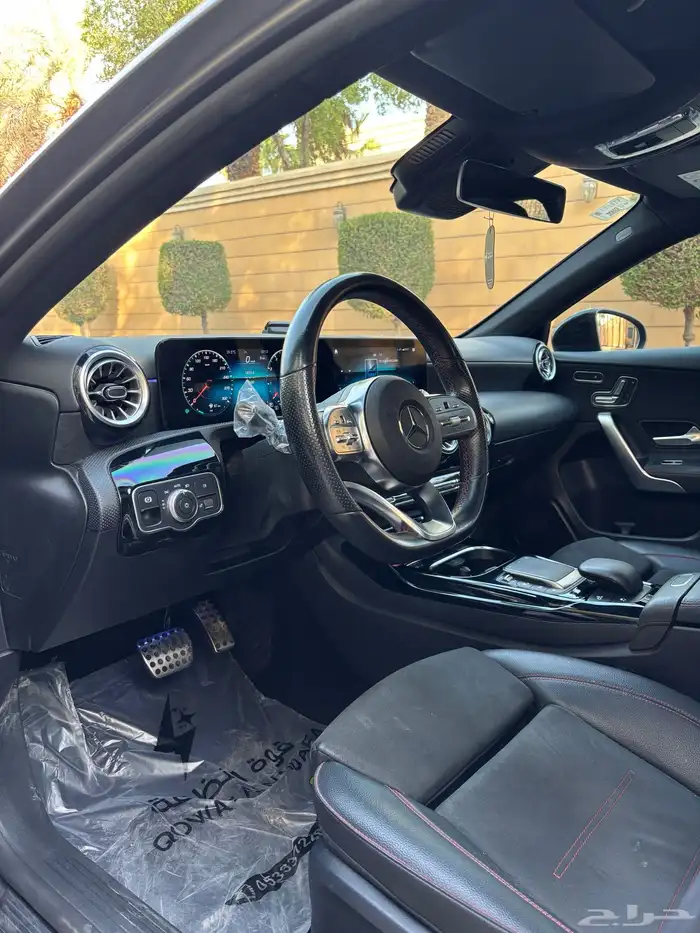 مرسيدس A45 هاتشباك AMG 9