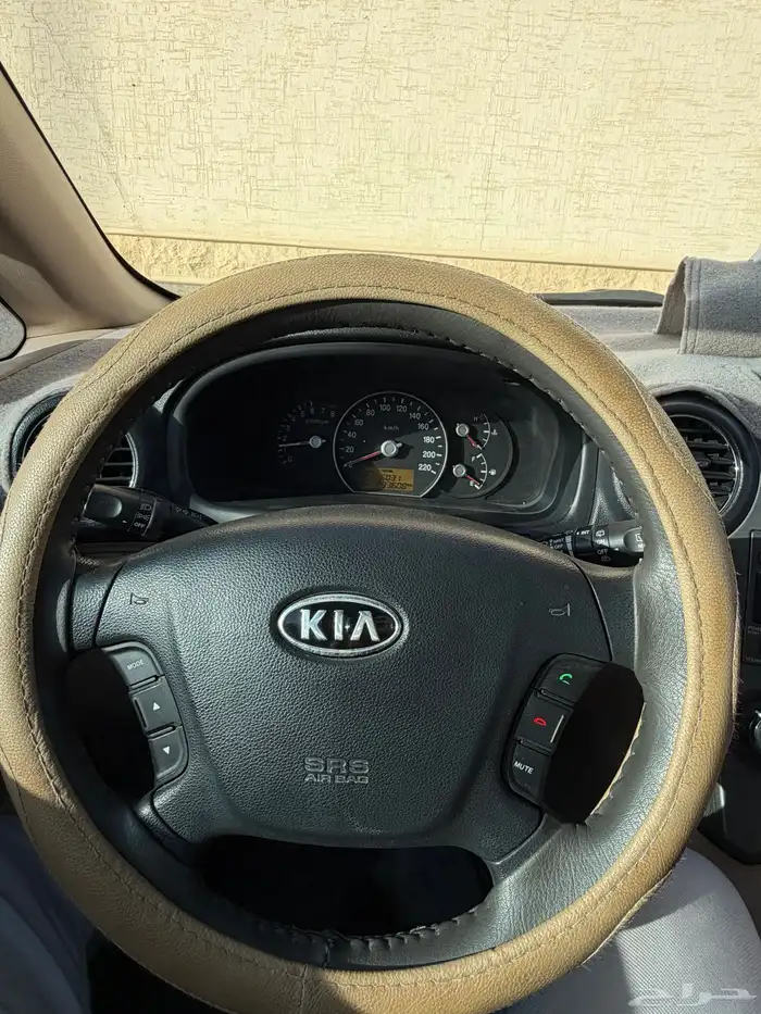 كيا كارنس 2013 اوتوماتيك للبيع 10