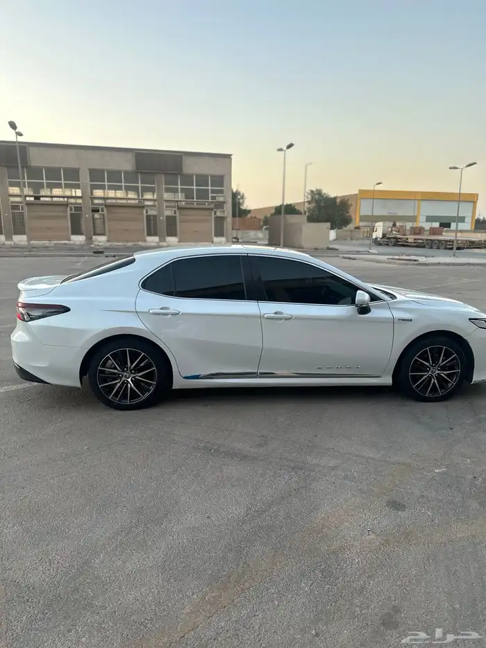كامري هايبرد 2024 8