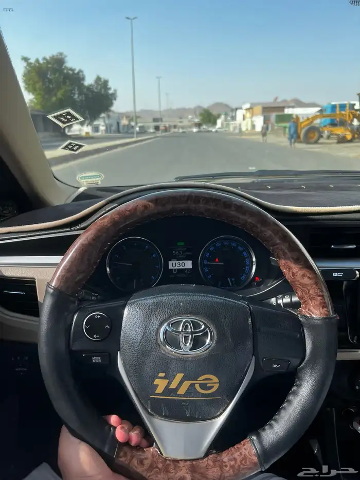 للبيع كورلا فل كامل موديل 2014 بصمه في نجران 12