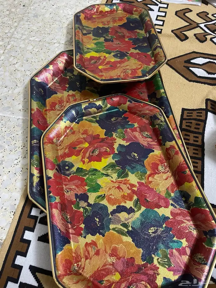 طقمين تباسي 1