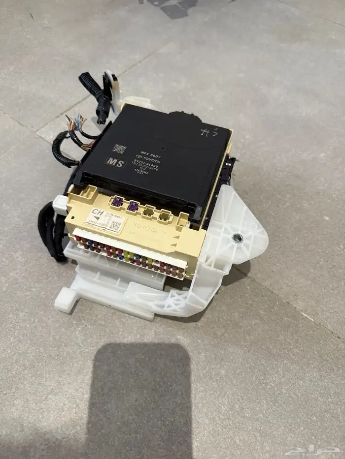 علبة فيوزات كامري 2020 0