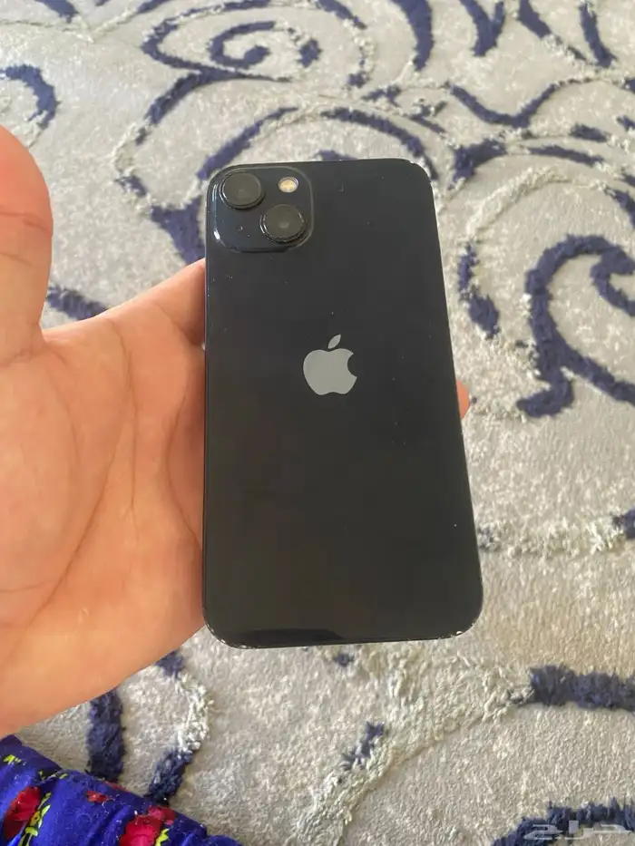 ايفون 13 العادي اسود 4