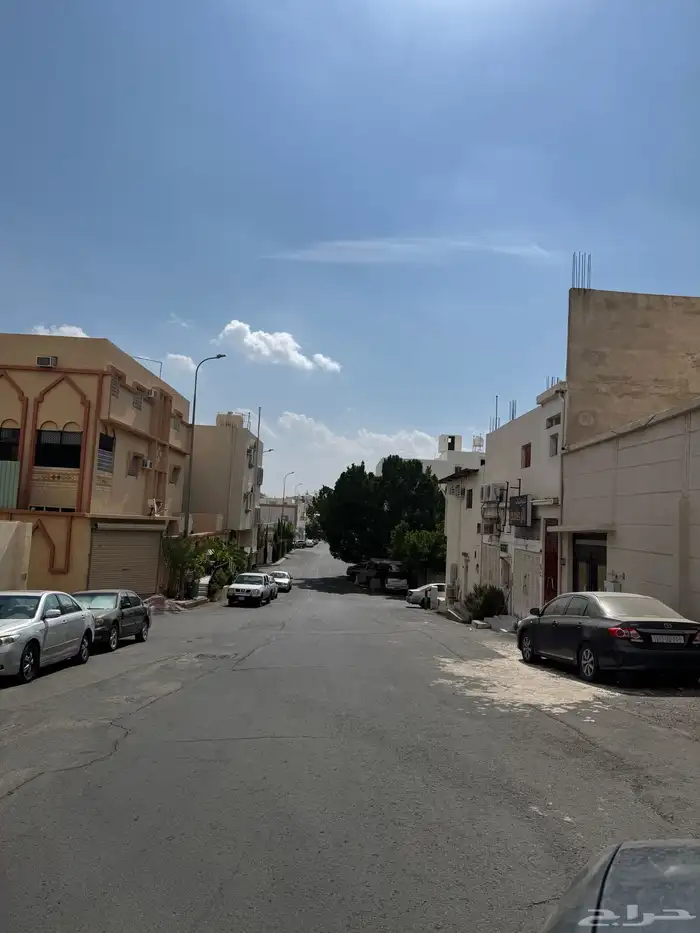 بيت شارعين شقتين ومحلات 3