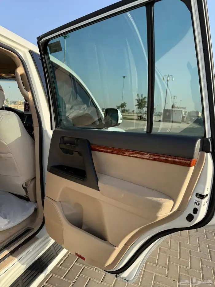 جيب جكسار 2014 فل كامل 8 سلندر سعودي شد بلد الدفعه الاخيره 27