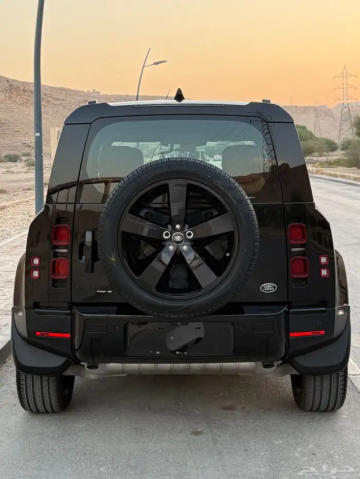 ديفندر 2020 V6 5