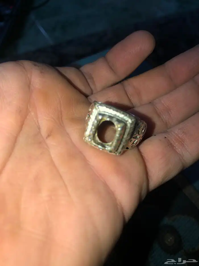 لدي يا فضة  ثقيلة ومقاسها 950 سبب طاح علي الفص 0