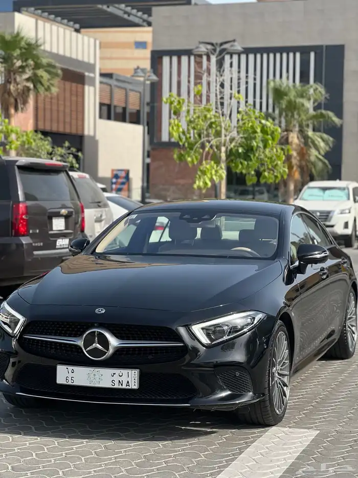 مرسيدس CLS450 نظيف 3