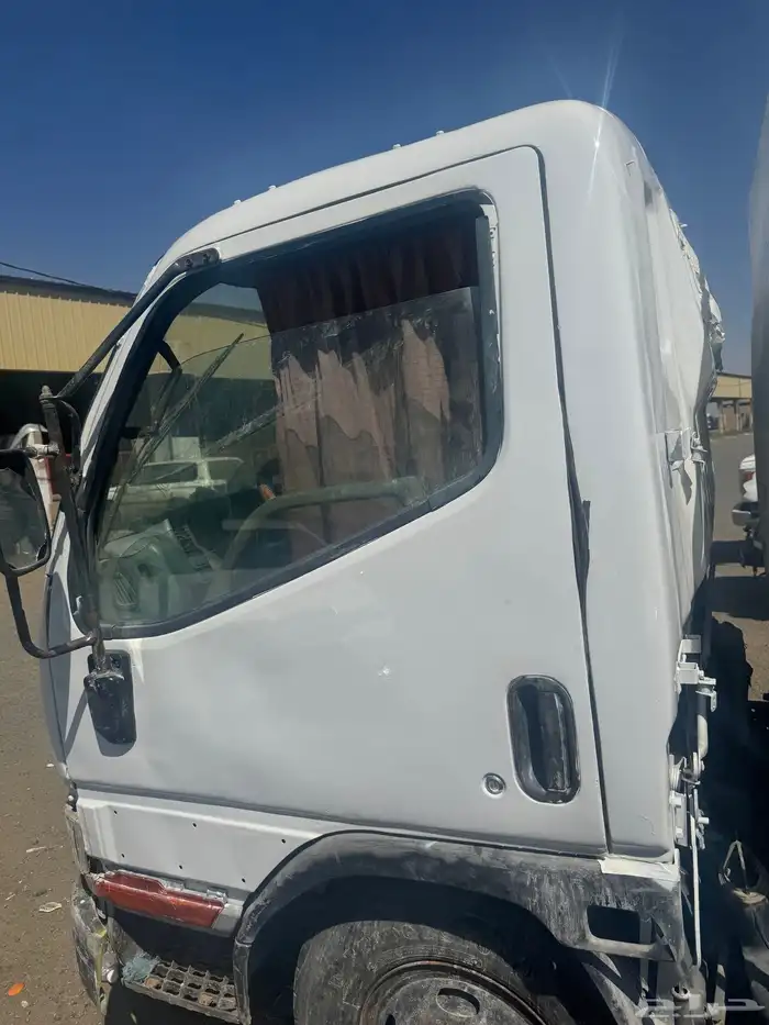 اعرض لكم دينا ميتسوبيشي 2002 وايت 3