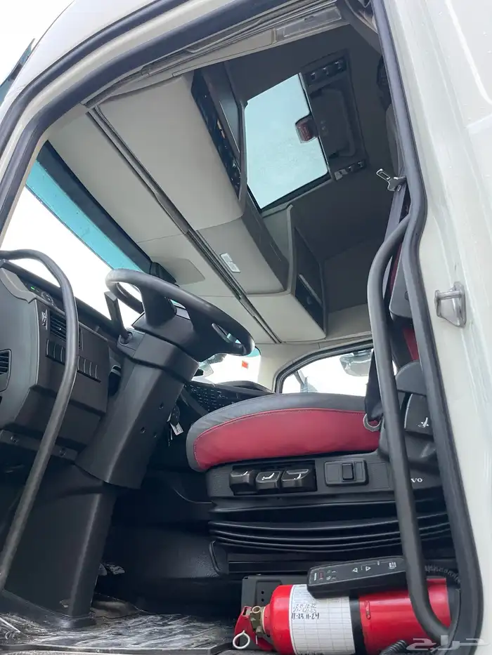 راس فولفو 2021 FH 460 بطاقة جدة 16