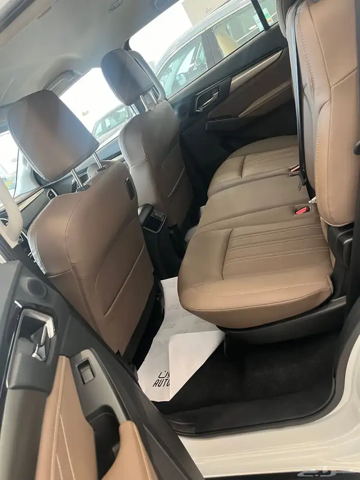 ايسوزو ام يو اكس فل كامل 2024 بدون دبل ديزل 3