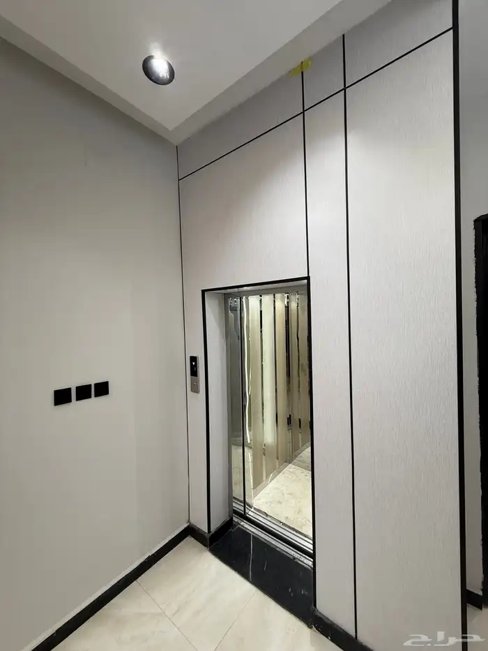 للبيع شقق سكنية فاخرة بموقع مميز ومكتمل الخدمات شرق الخميس 2