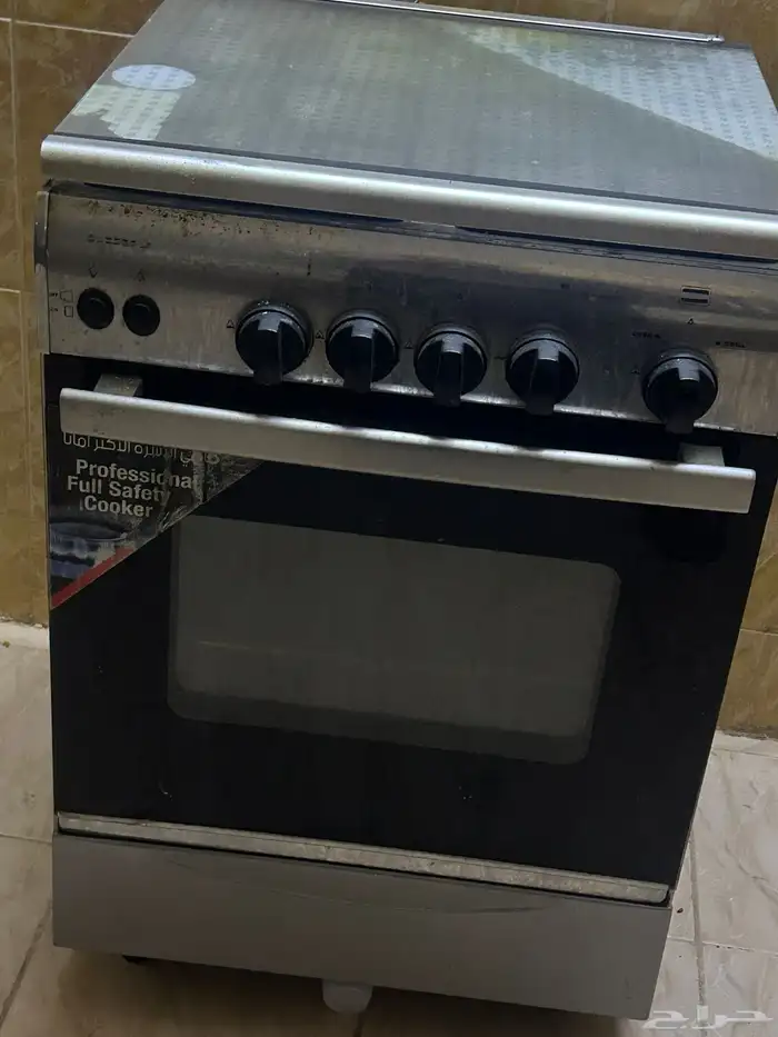 للبيع مطبخ وفرن ومايكرويف وطاوله 3