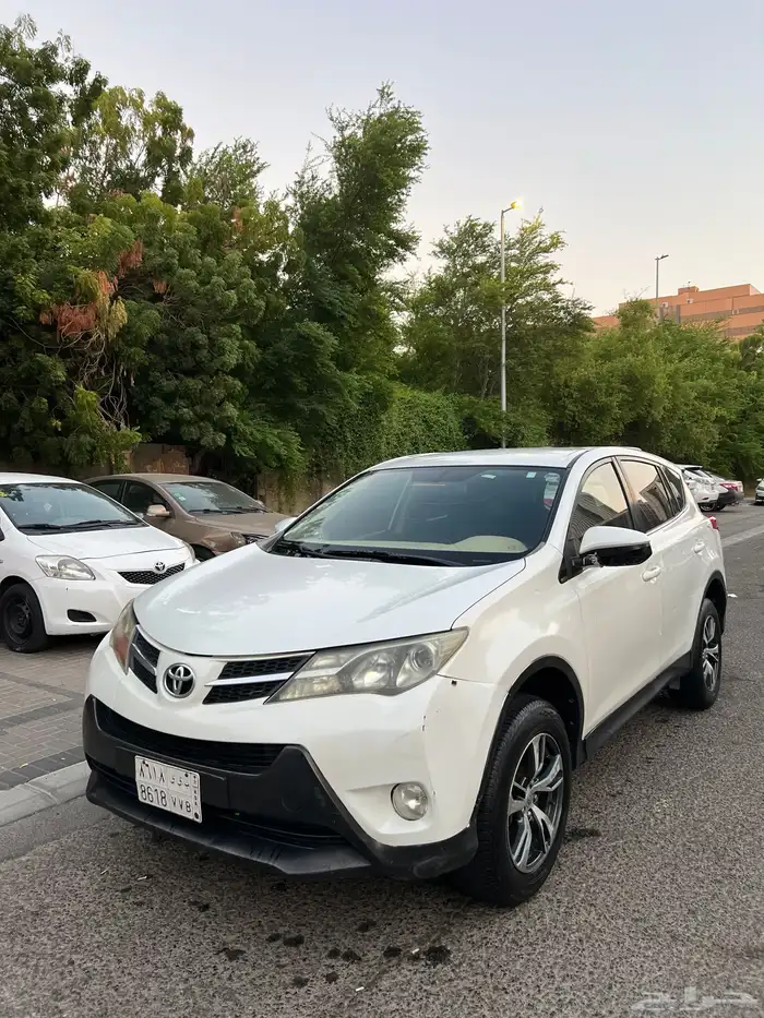 للبيع تايوتا راف فور ابيض نظيف 0