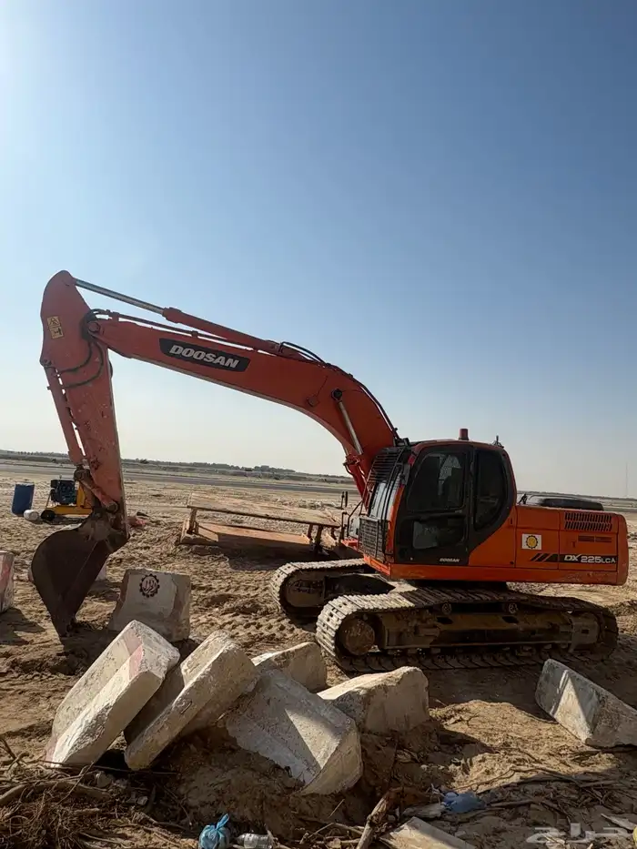 بوكلين بكت 70 سم للايجار الخفجي الدمام الخبر 1