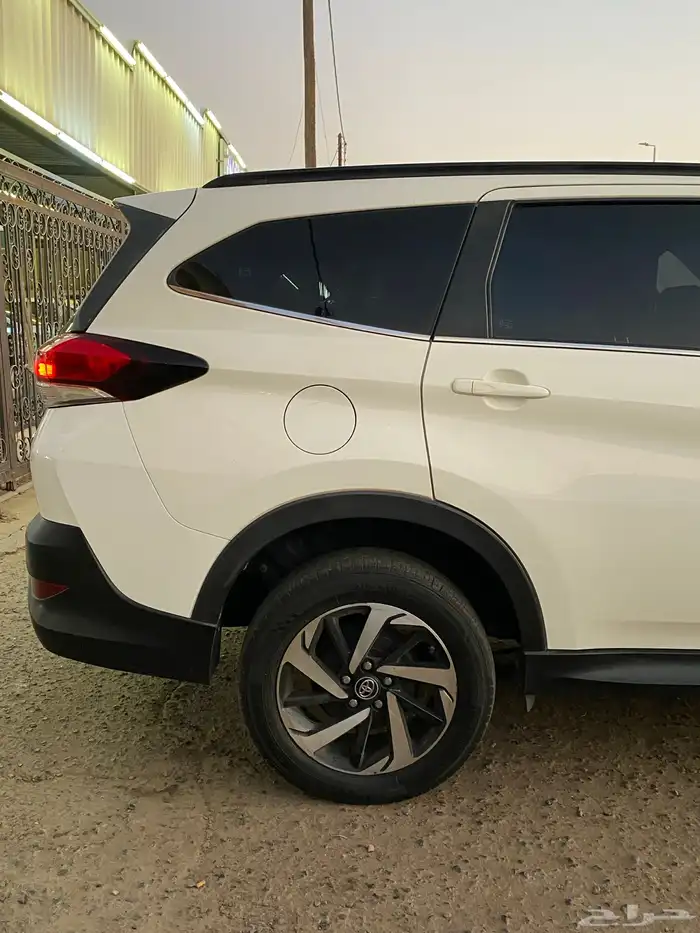 تويوتا راش 2020 نظيف جدا  وكالة 3