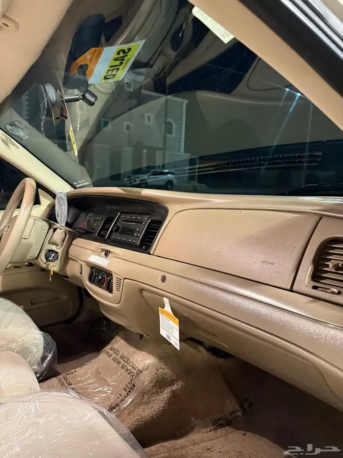 فورد فكتوريا بوليسي 2011 ( مخزن ) 15