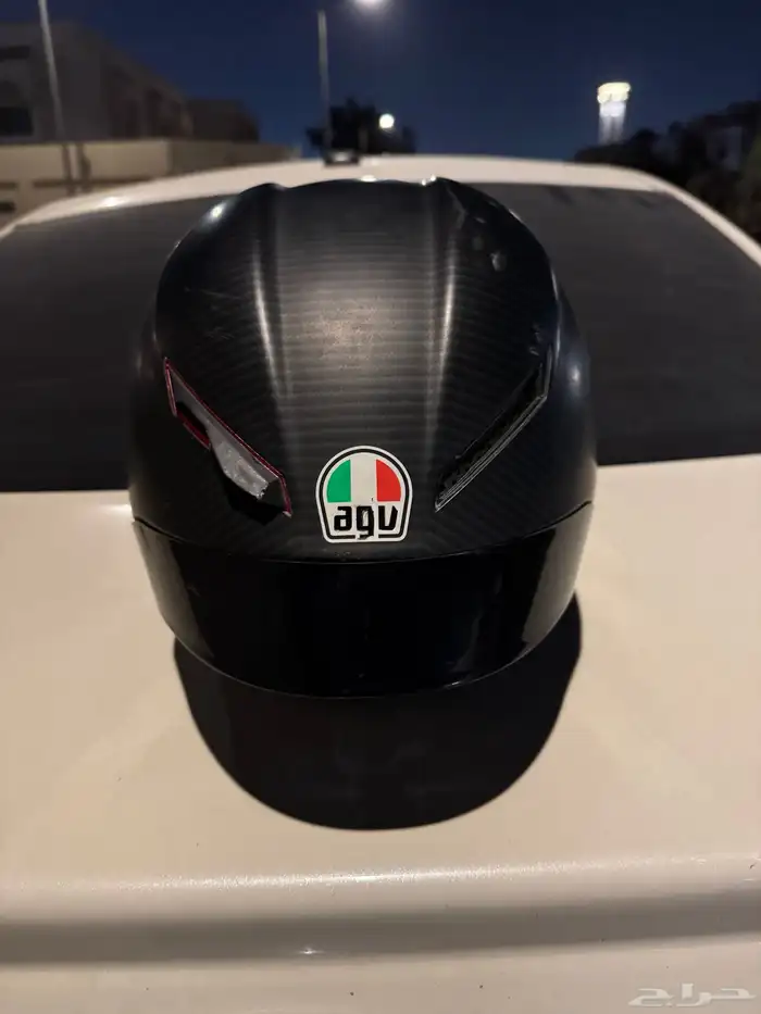 خوذة AGV للبيع 2