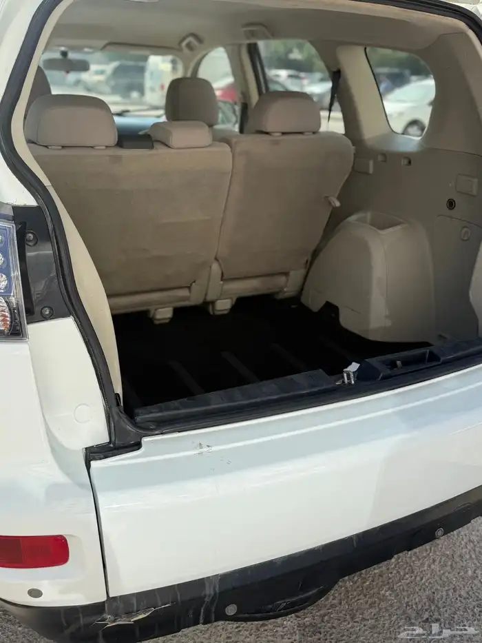 ميتسوبيشي اوتلاندر 2011 نضيف أربعه سلندر 21