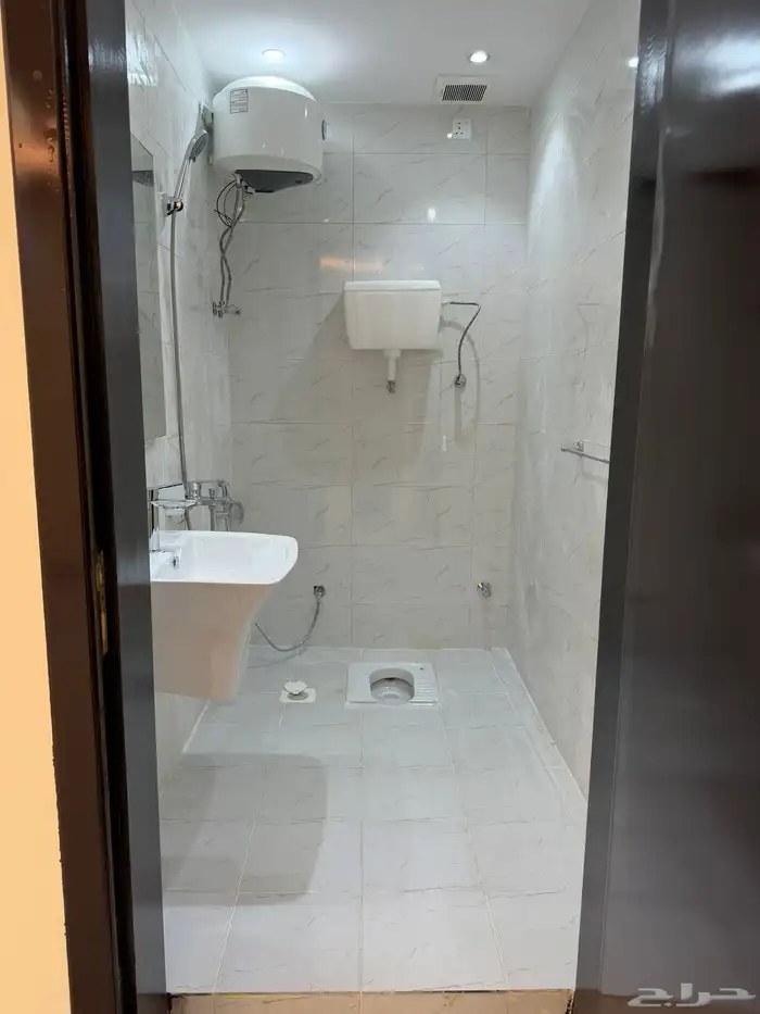 غرفه للايجار كبيره 3