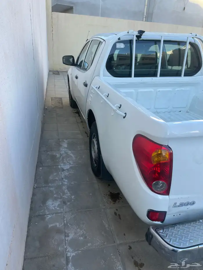 متسوبيشيL200ممتازة 2014 ديزل للبيع 2