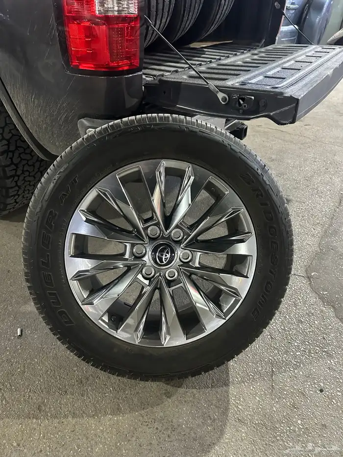 جنوط وكفرات لاندكروزر 2025 شبة جديدة 2