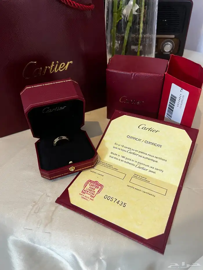 للبيع خاتم كارتير LOVE نسائي 0