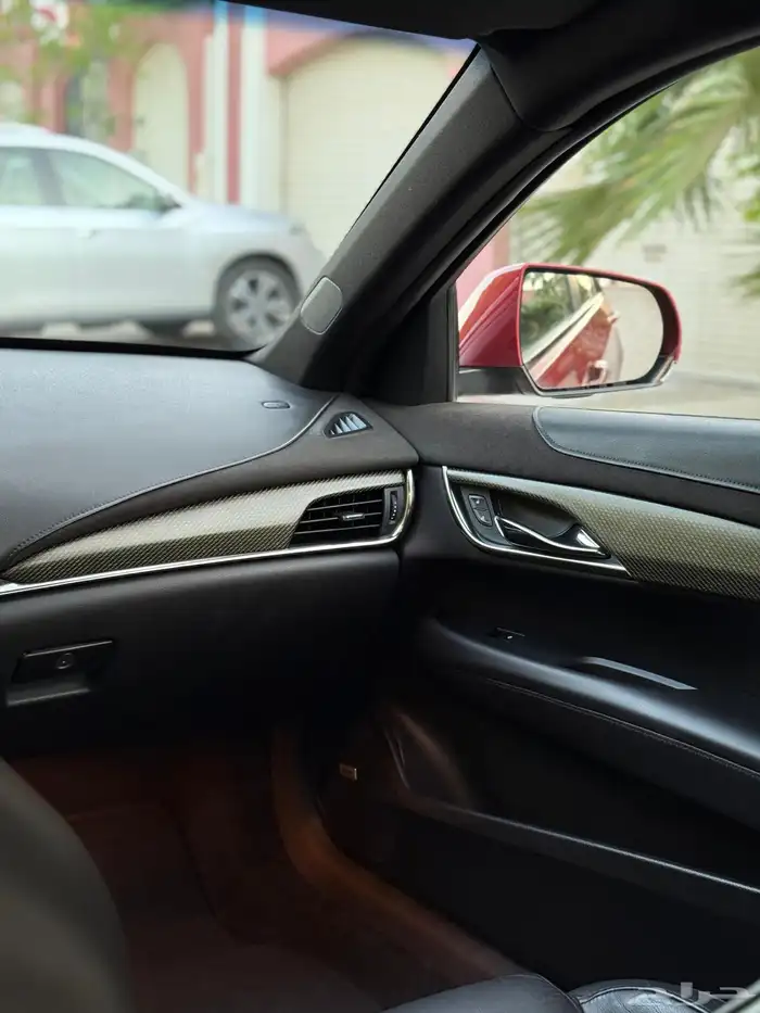 كاديلاك ATS-V قمة النظافة 28